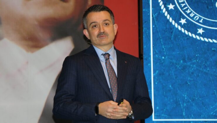 Bakan Pakdemirli: “Hamsi Avcılığında Kısıtlama 7 Şubat Saat 01.00’Den Itibaren Sona Erecek”