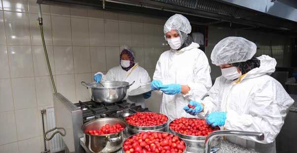 Kadınlar Nilüfer Bostan Için Mutfağa Girdi