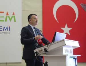 Pakdemirli: “Üreten Kesimin Moralini Bozmaya Kimsenin Hakkı Yok”