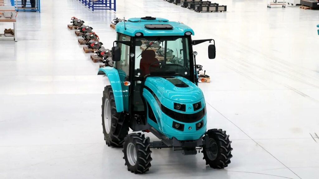 Dunyada Bir Ilk Elektrikli Traktor Seri Uretime Gececek2