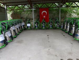 Süt Sağım Makinesi Ve Süt Soğutma Tankı Desteği