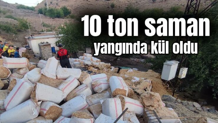 10 Ton Saman Yangında Kül Oldu