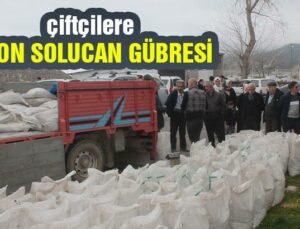 Çiftçilere 3 Ton Solucan Gübresi Dağıtımı